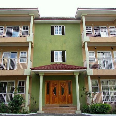 Centrally Located Guest Apartments Kingston Exterior foto